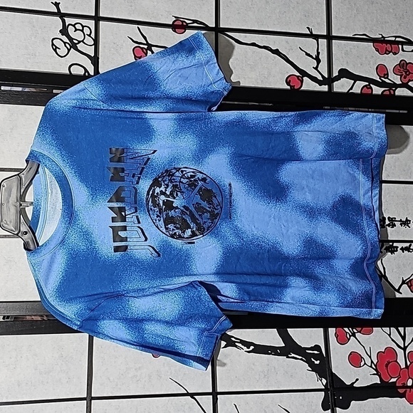 Jordan Graphic Tee Shirt Size Small NWT - Picture 1 of 11